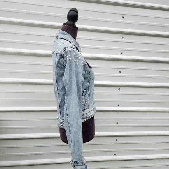 Urban Closet Women's Jewel Beaded Stretch Denim Jacket Crop Light Wash Sz S - Picture 5 of 13